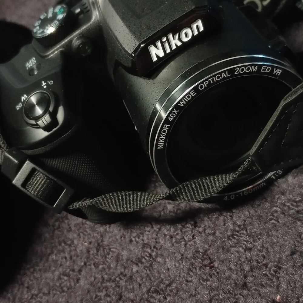 Nikon Coolpix b500